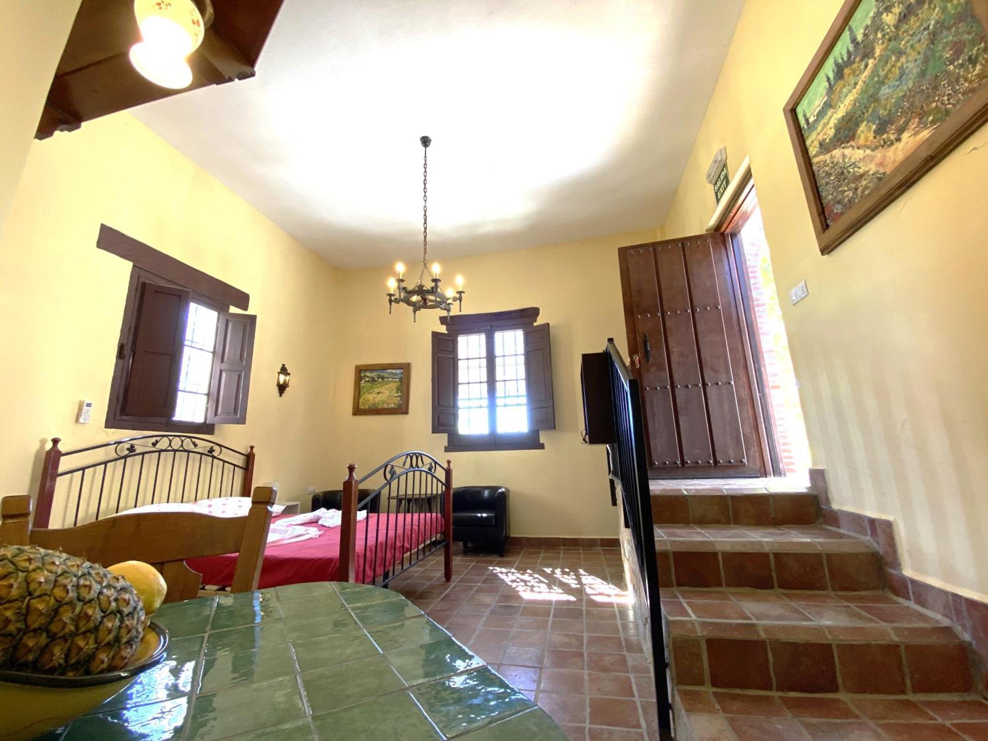 Castle Tower Apartment In Rural Holiday Park 'Bernard' Толокс Екстериор снимка