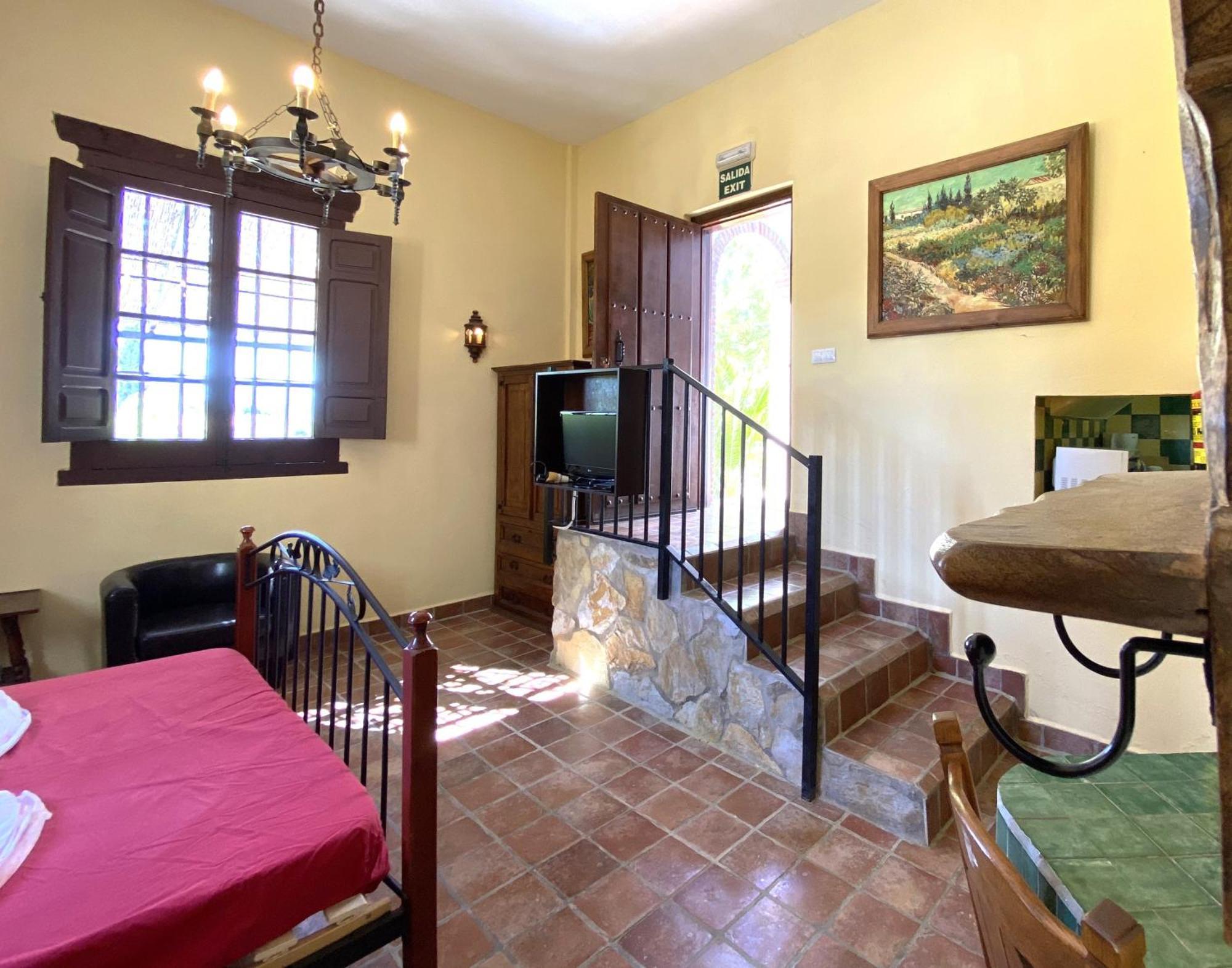 Castle Tower Apartment In Rural Holiday Park 'Bernard' Толокс Екстериор снимка